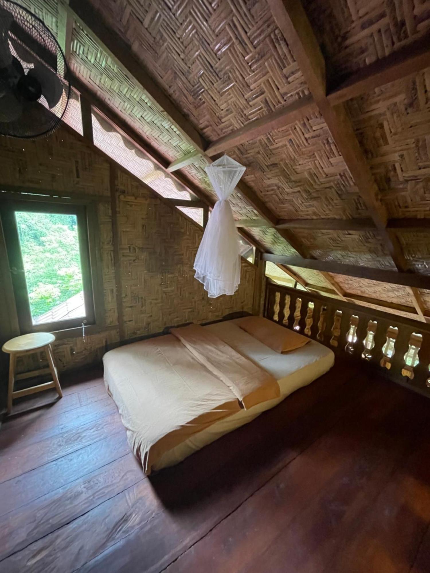 Kupu Kupu Garden Guest House & Cafe Bukit Lawang Ngoại thất bức ảnh