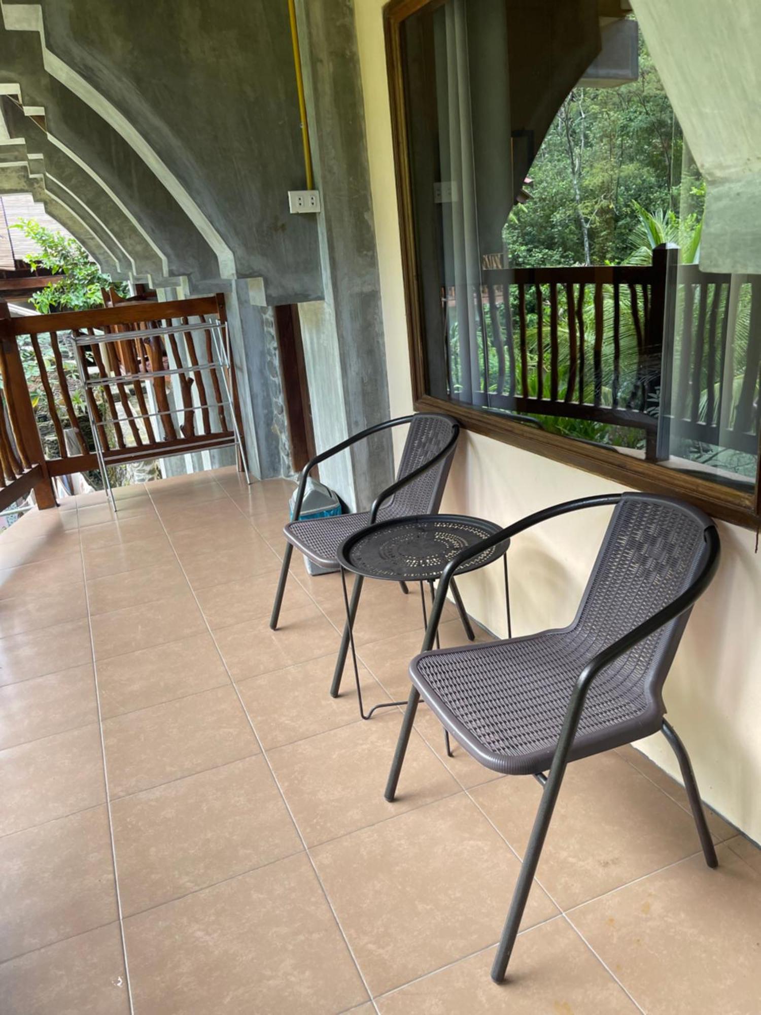 Kupu Kupu Garden Guest House & Cafe Bukit Lawang Ngoại thất bức ảnh
