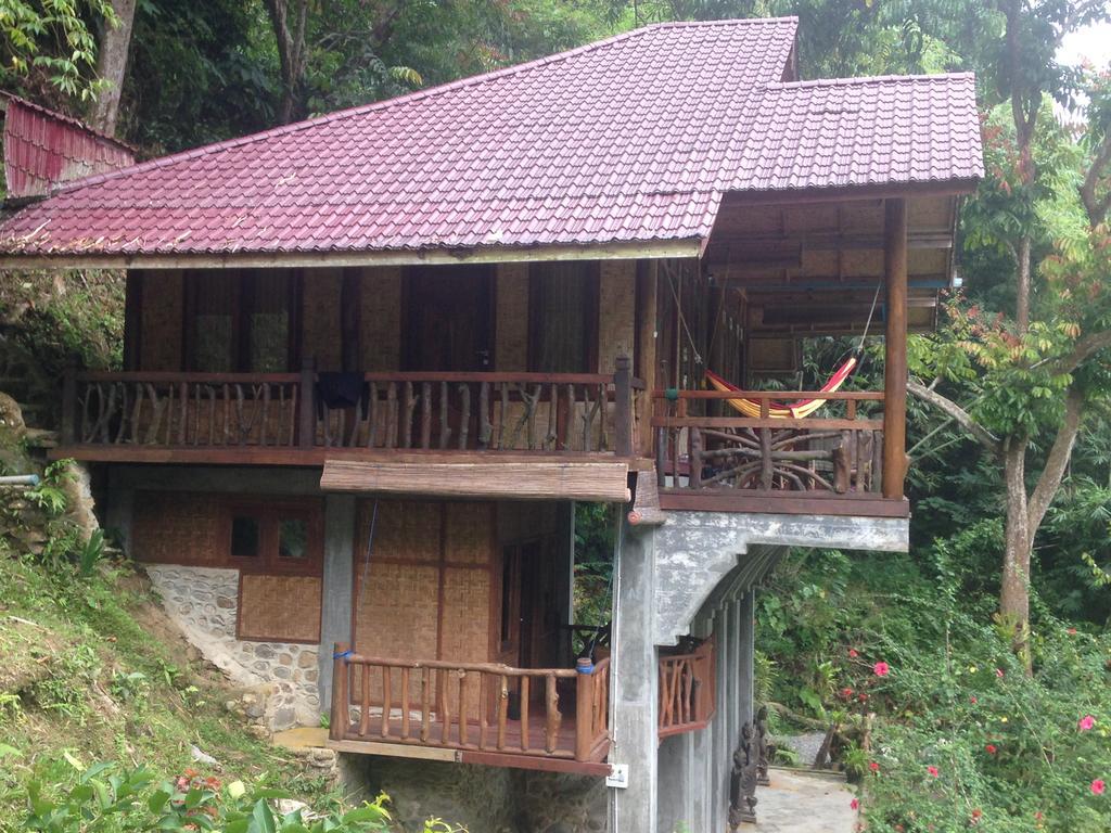 Kupu Kupu Garden Guest House & Cafe Bukit Lawang Ngoại thất bức ảnh