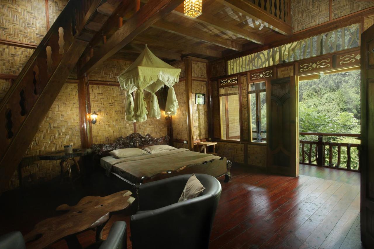 Kupu Kupu Garden Guest House & Cafe Bukit Lawang Ngoại thất bức ảnh