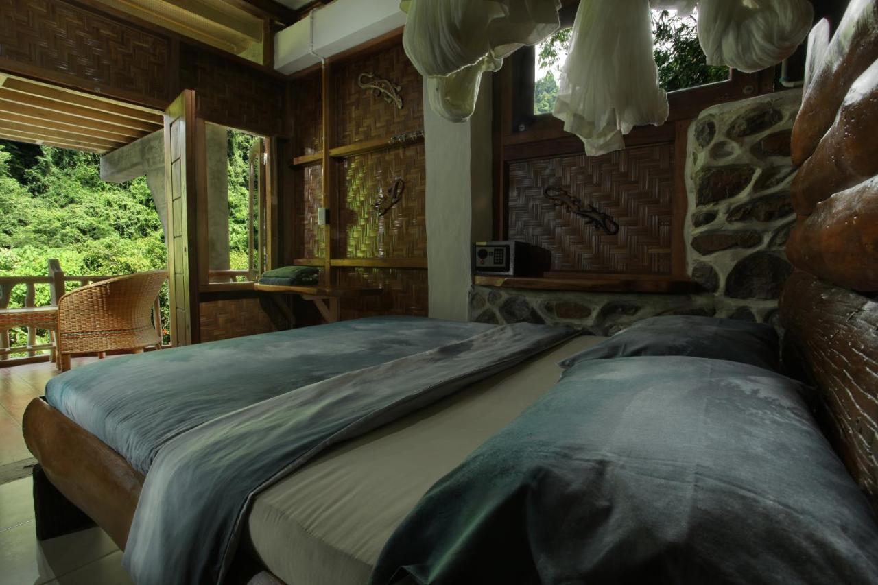 Kupu Kupu Garden Guest House & Cafe Bukit Lawang Ngoại thất bức ảnh