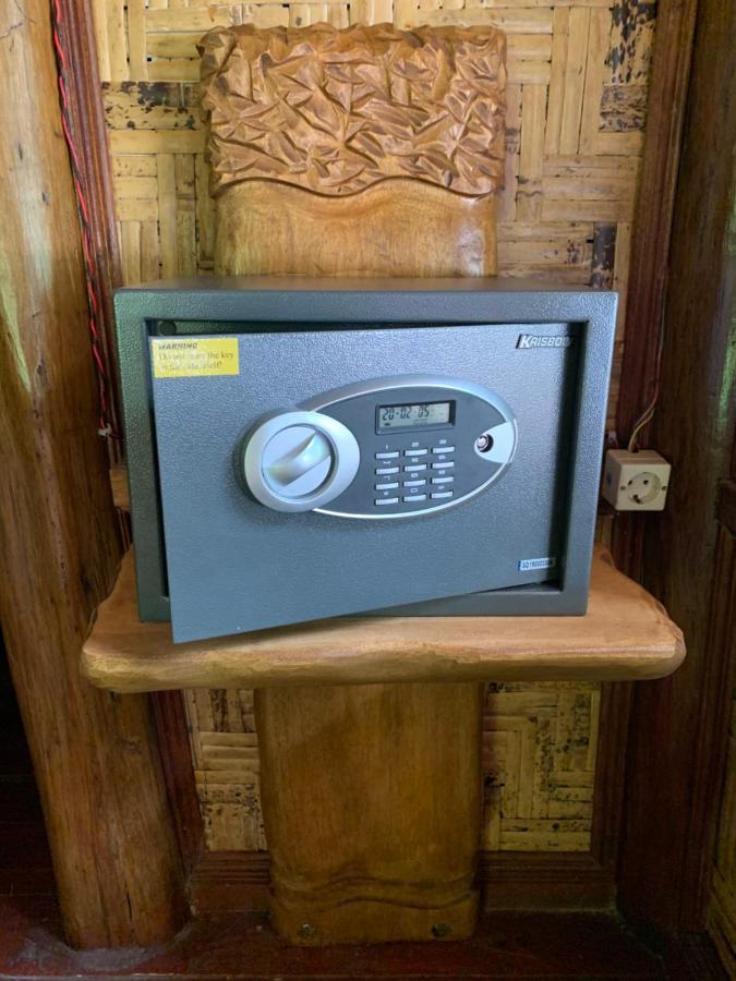 Kupu Kupu Garden Guest House & Cafe Bukit Lawang Ngoại thất bức ảnh